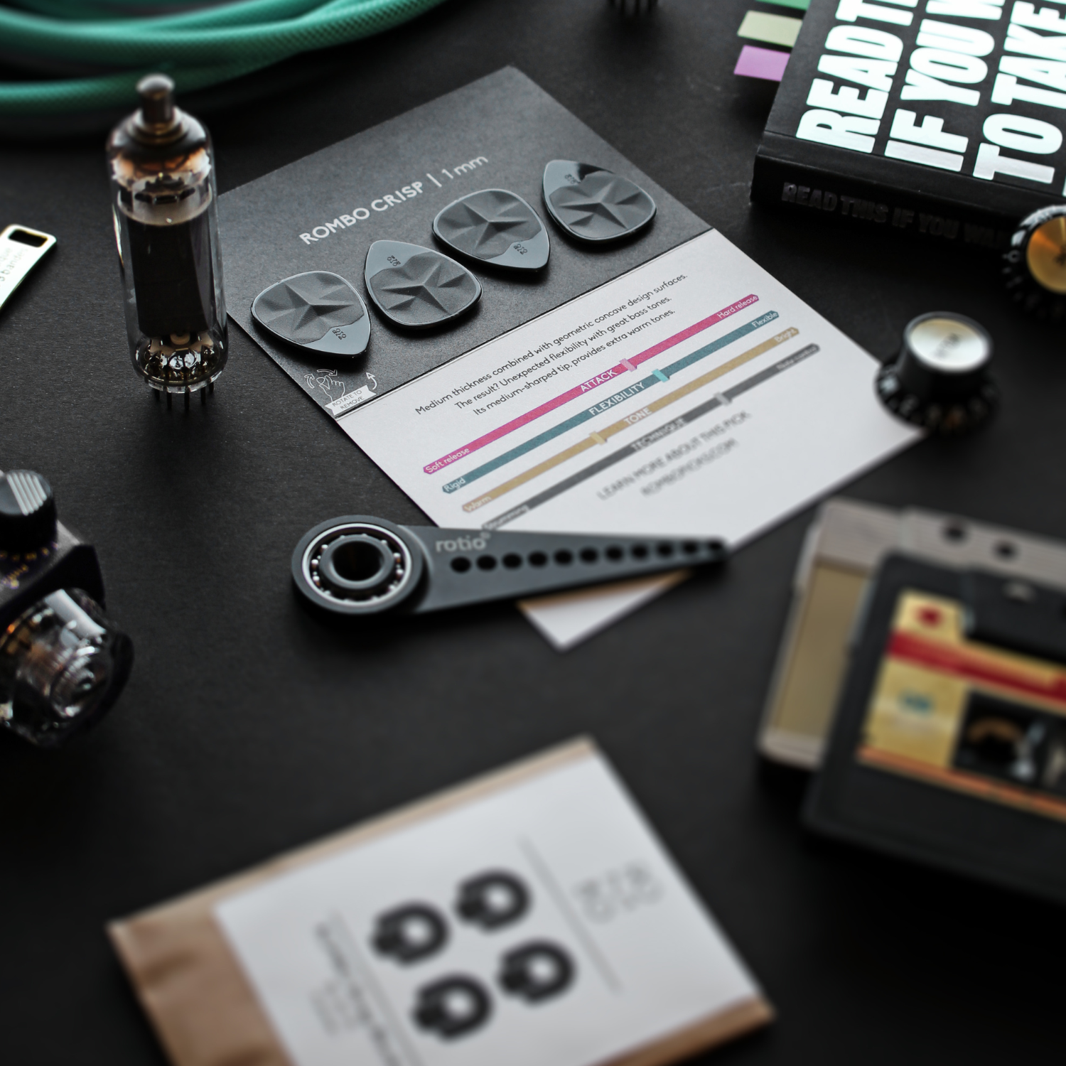 Picks, Cables, Tubes, Books and more for musicians