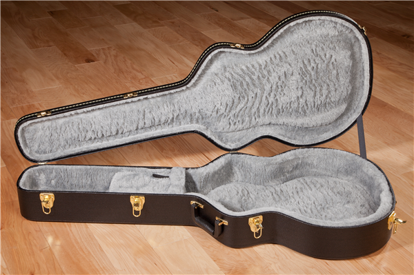 Gretsch G6242L-FT 17" Deluxe Hollow Body Flat Top Case