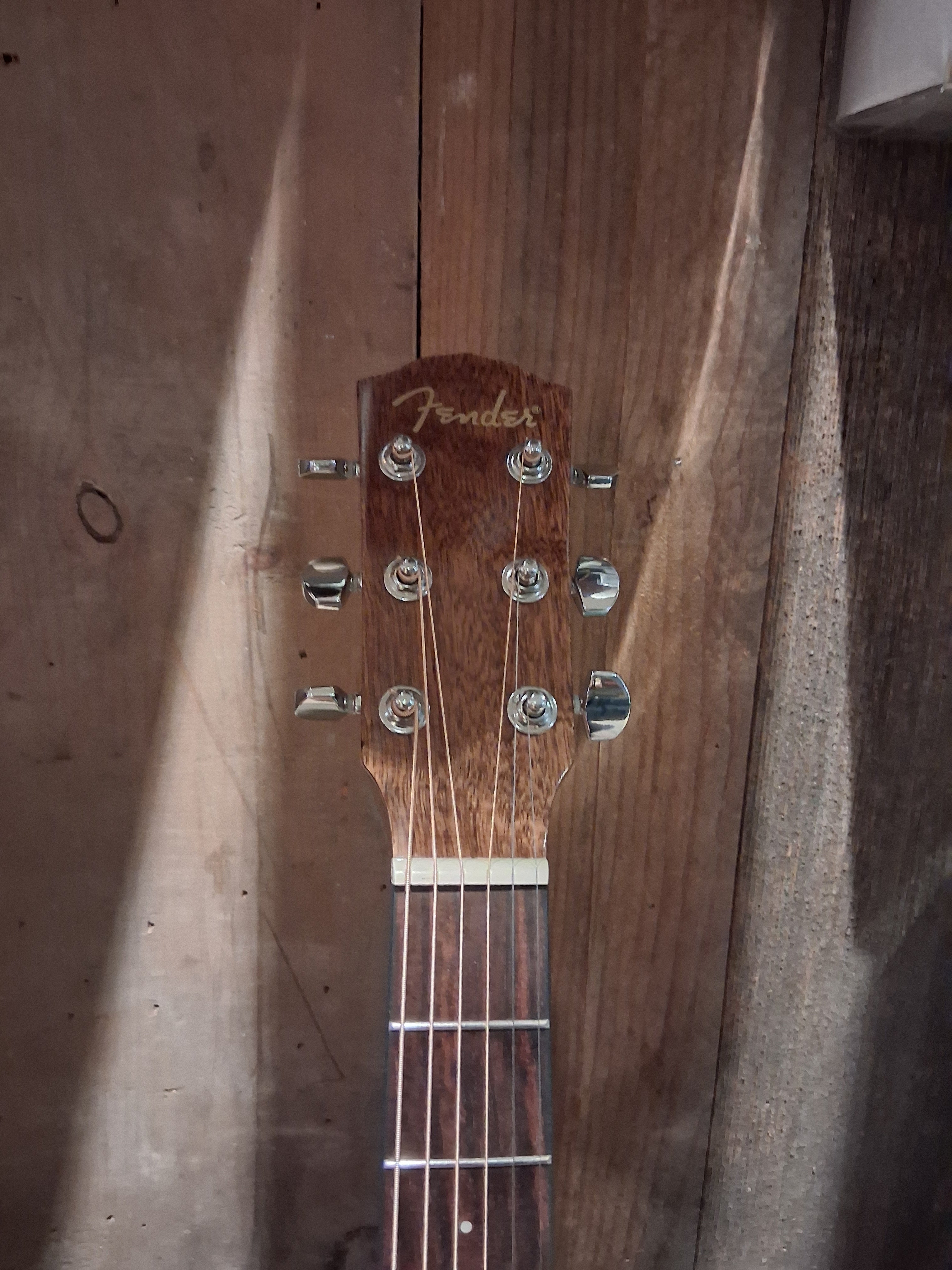 Fender CD-60 with case -USED-