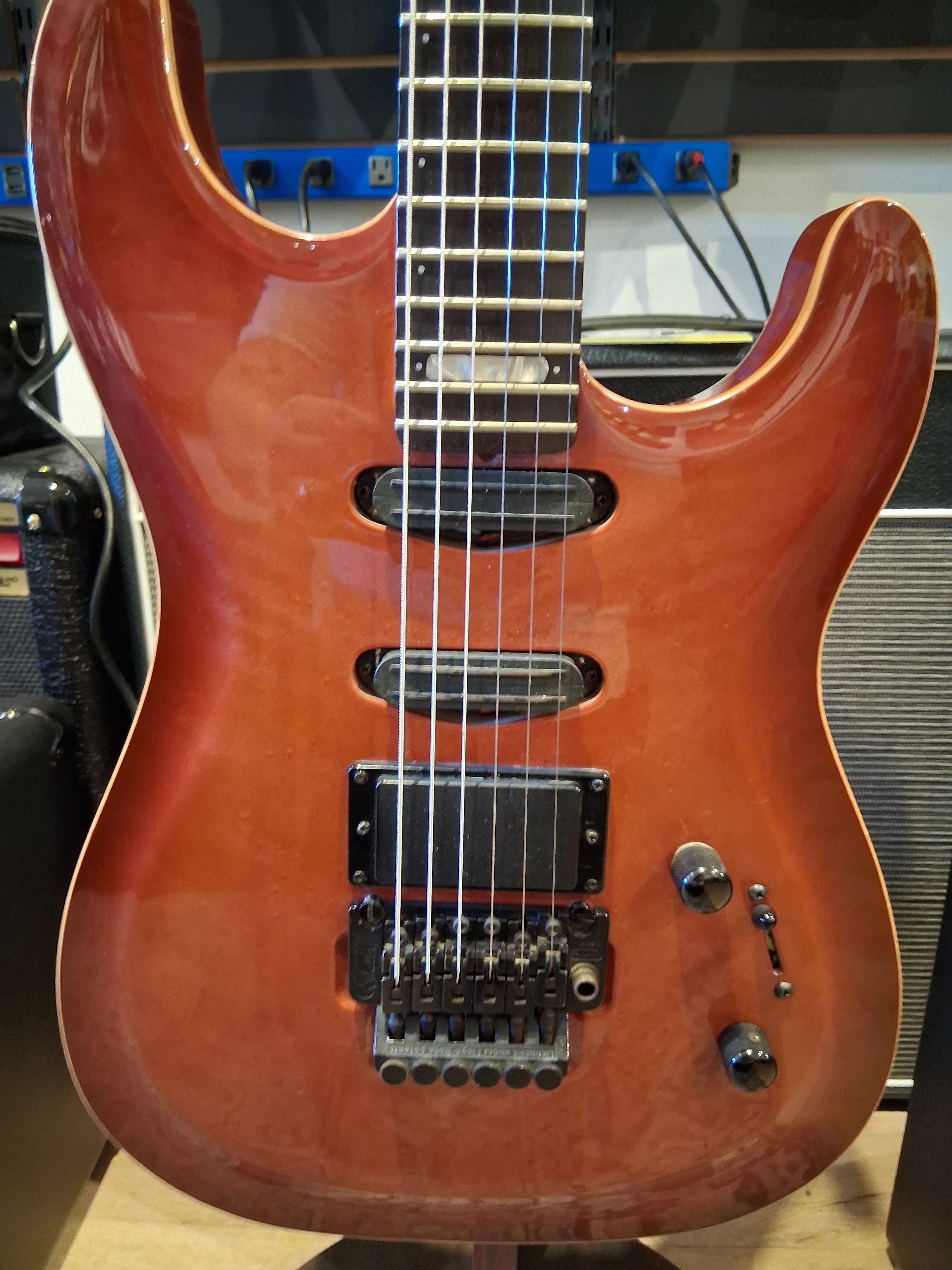 Godin Artisan (87-91) with gigbag -USED-