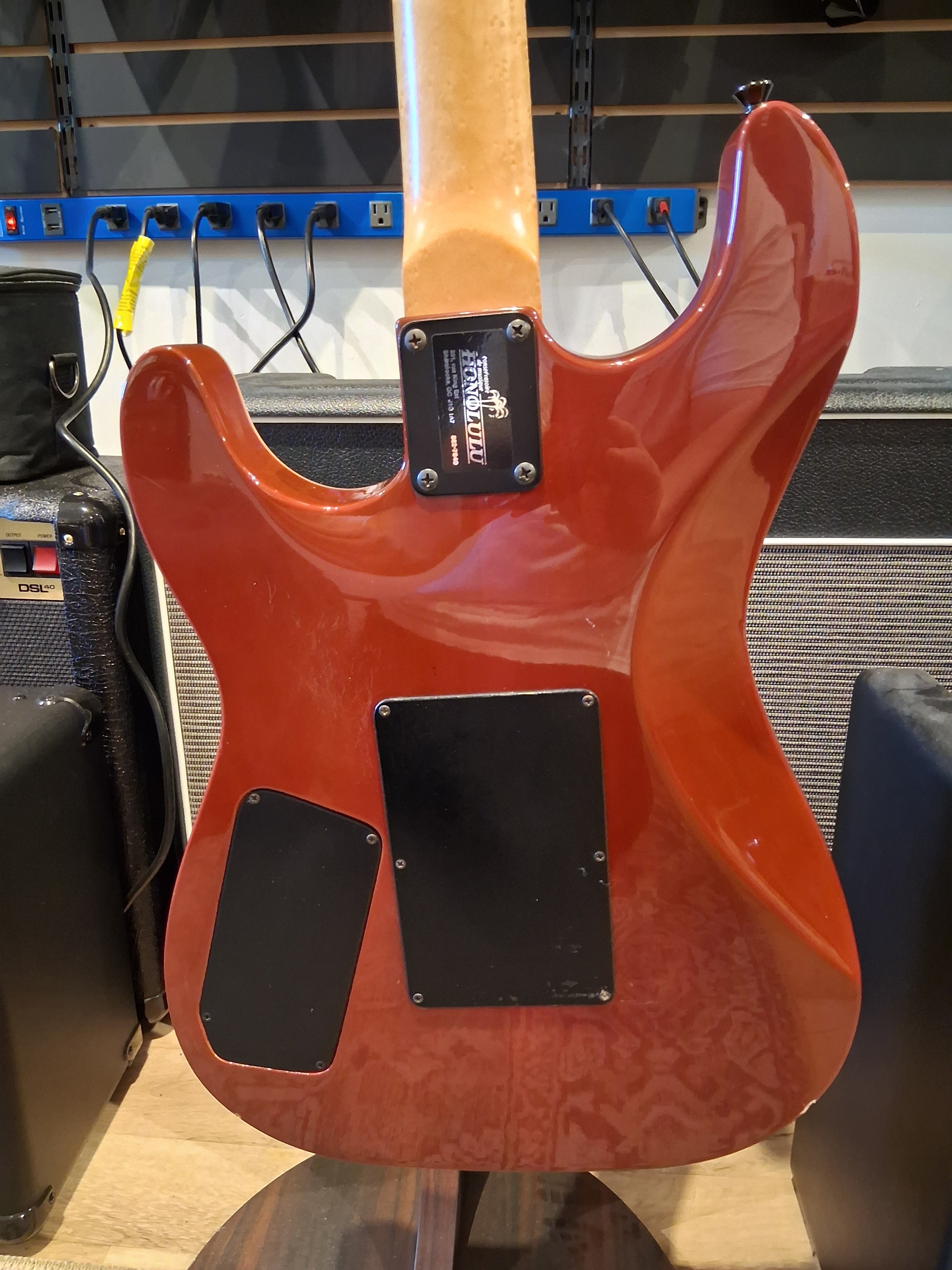 Godin Artisan (87-91) with gigbag -USED-