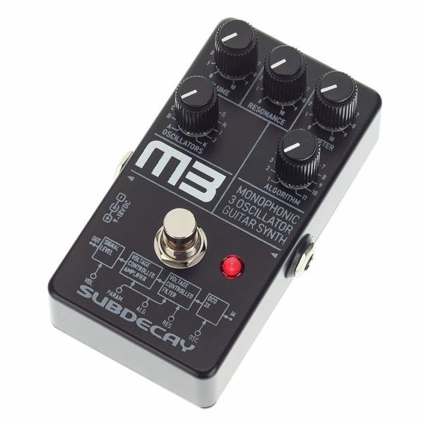 Subdecay M3 - Three oscillator monophonic guitar synthesizer