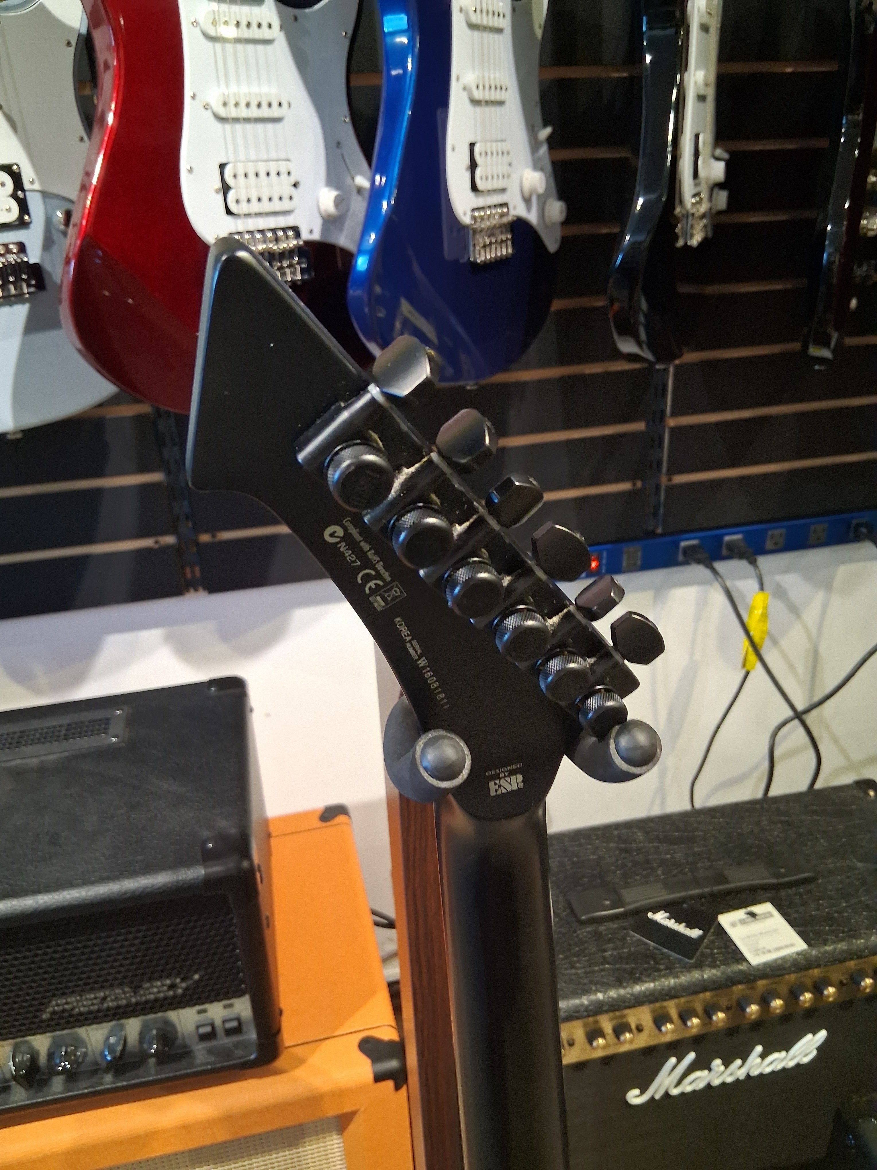 LTD Vulture James Hetfield -USED- No case