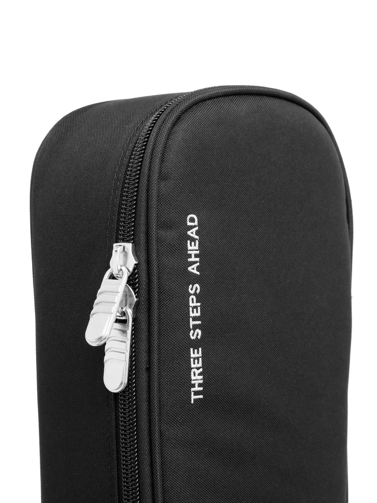 Duesenberg Premium Gig Bag for Basses – zipper and stitching detail