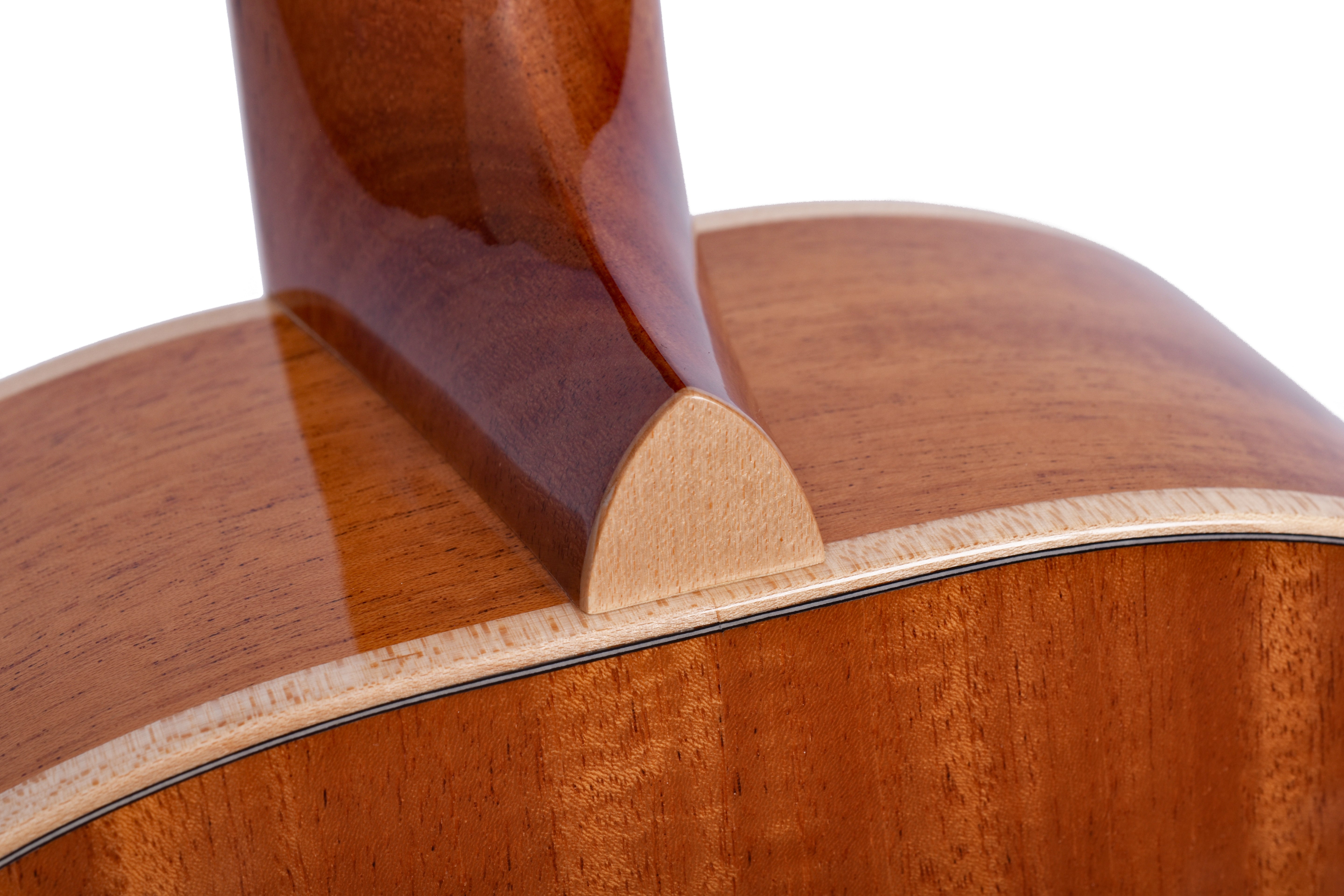 Larrivée OO-44 Series Mahogany