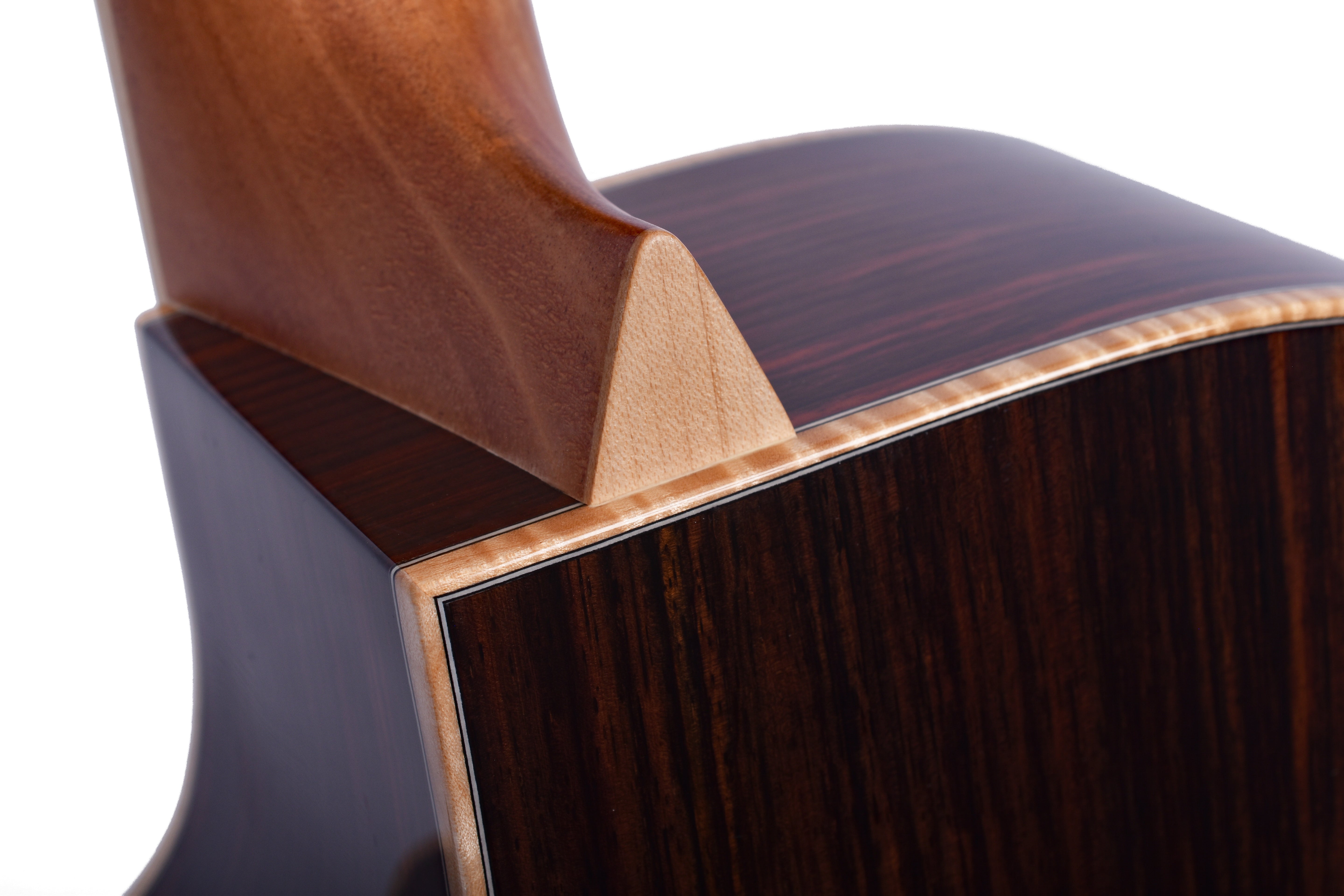 Larrivée OMV-60 60 Series