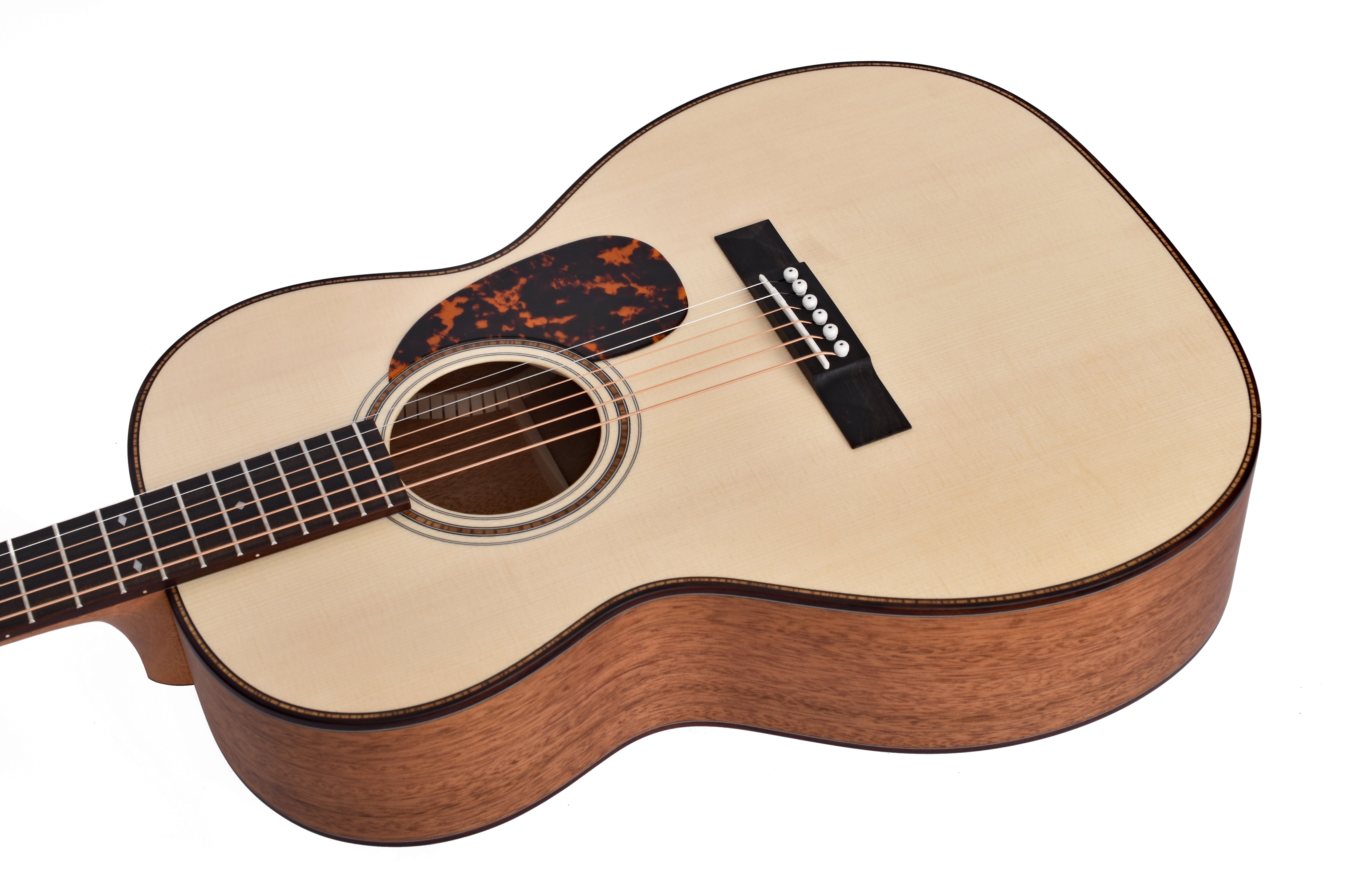 Larrivée OOO-24 Series Mahogany