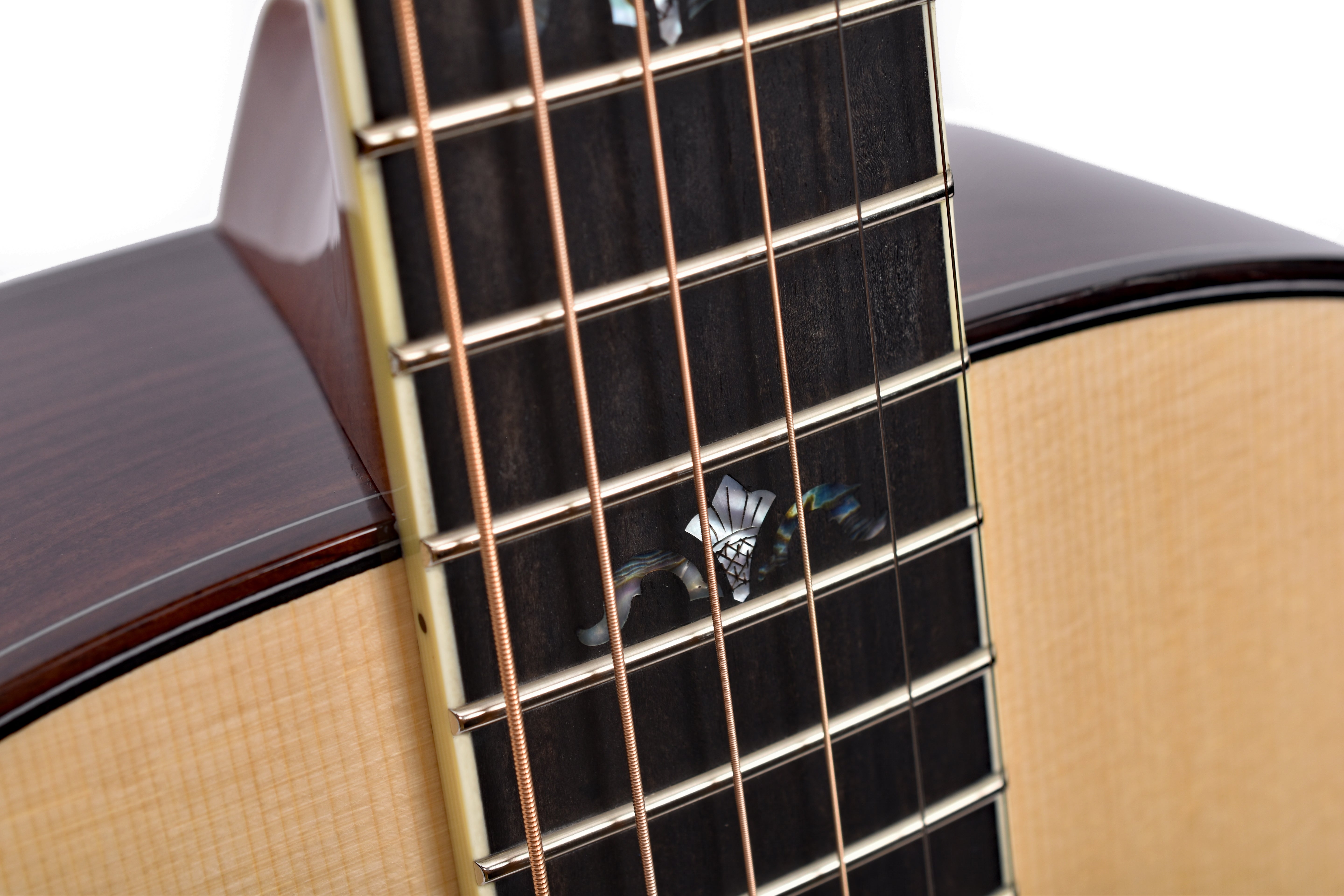 Larrivée L-19 Series Re-issue