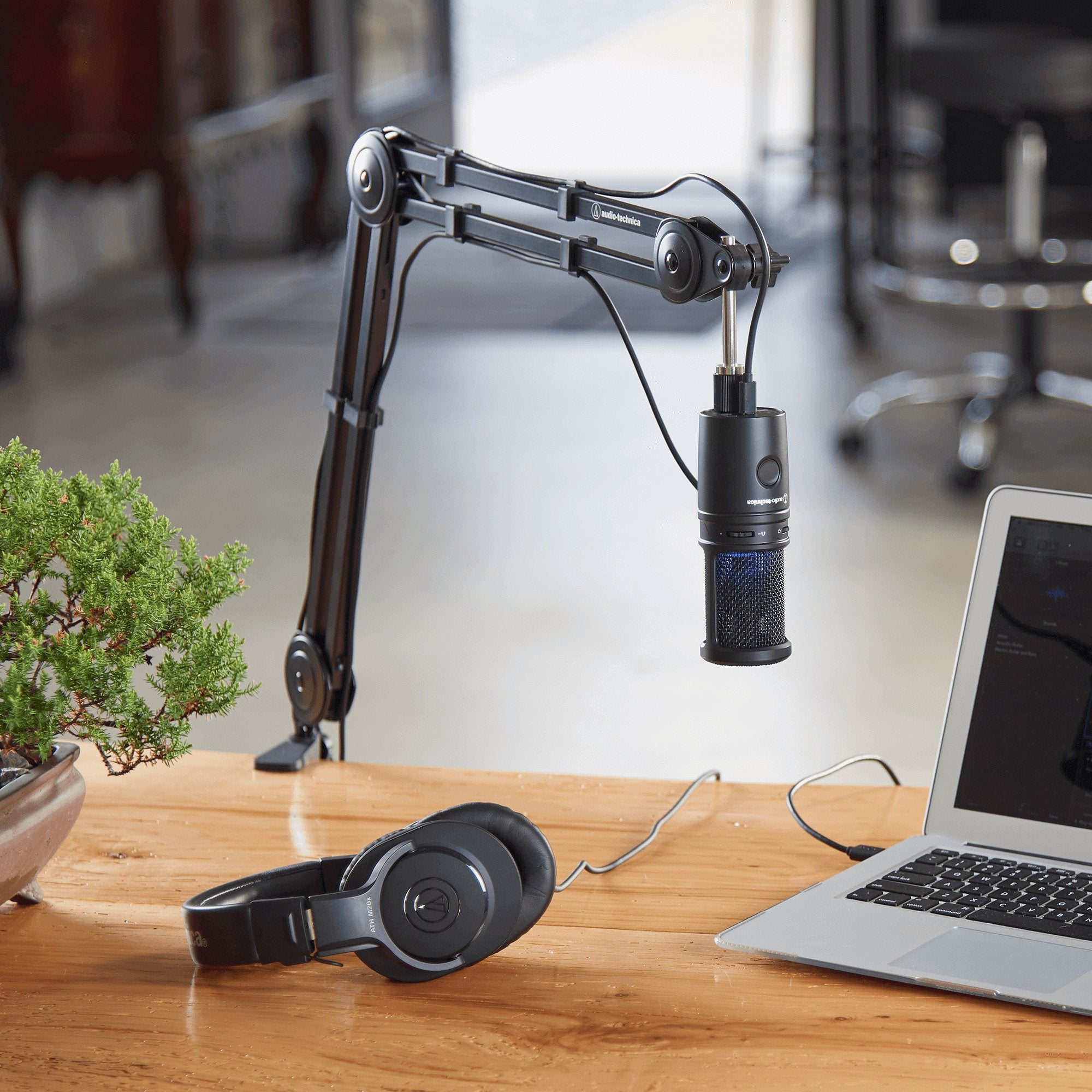 Audio - Technica - Cardioid Condenser USB Microphone AT2020USB - X - La Boîte Musicale - Microphones - Audio - Technica -