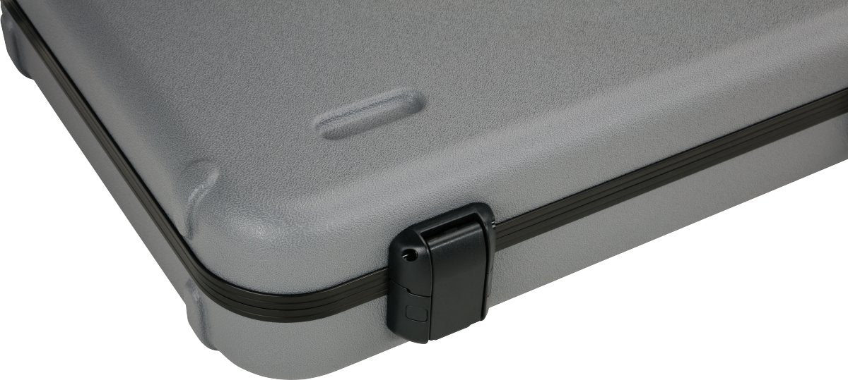 Fender - Deluxe Molded Strat/Tele Case - Silver/Blue - La Boîte Musicale - Disquaire -