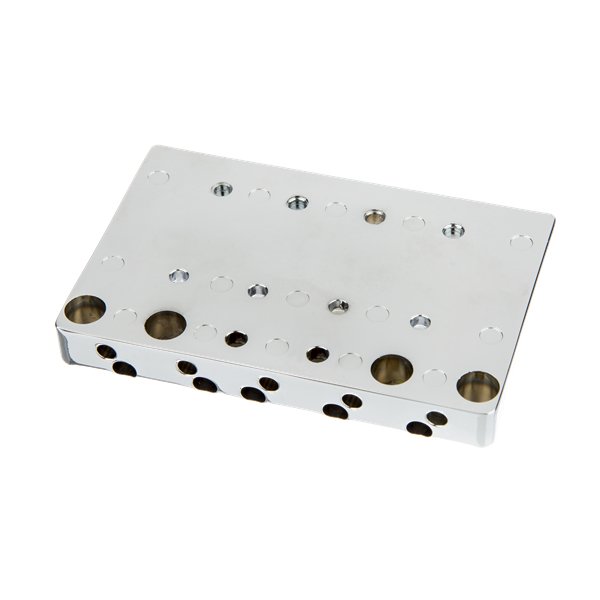 Fender® - HiMass™ 5 - String Bass Wide Bridge Assembly With Zinc Saddles - Chrome - La Boîte Musicale - Bass Bridges - Fender -