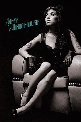 Hal - Leonard - Amy Winehouse Chair Wall Poster 24 inches x 36 inches - La Boîte Musicale - Hal Leonard -