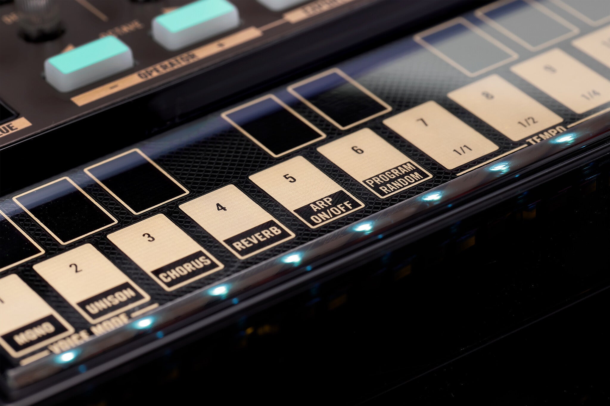 Korg - Volca FM Digital FM Synthesizer - La Boîte Musicale - Synthesizers - Korg -