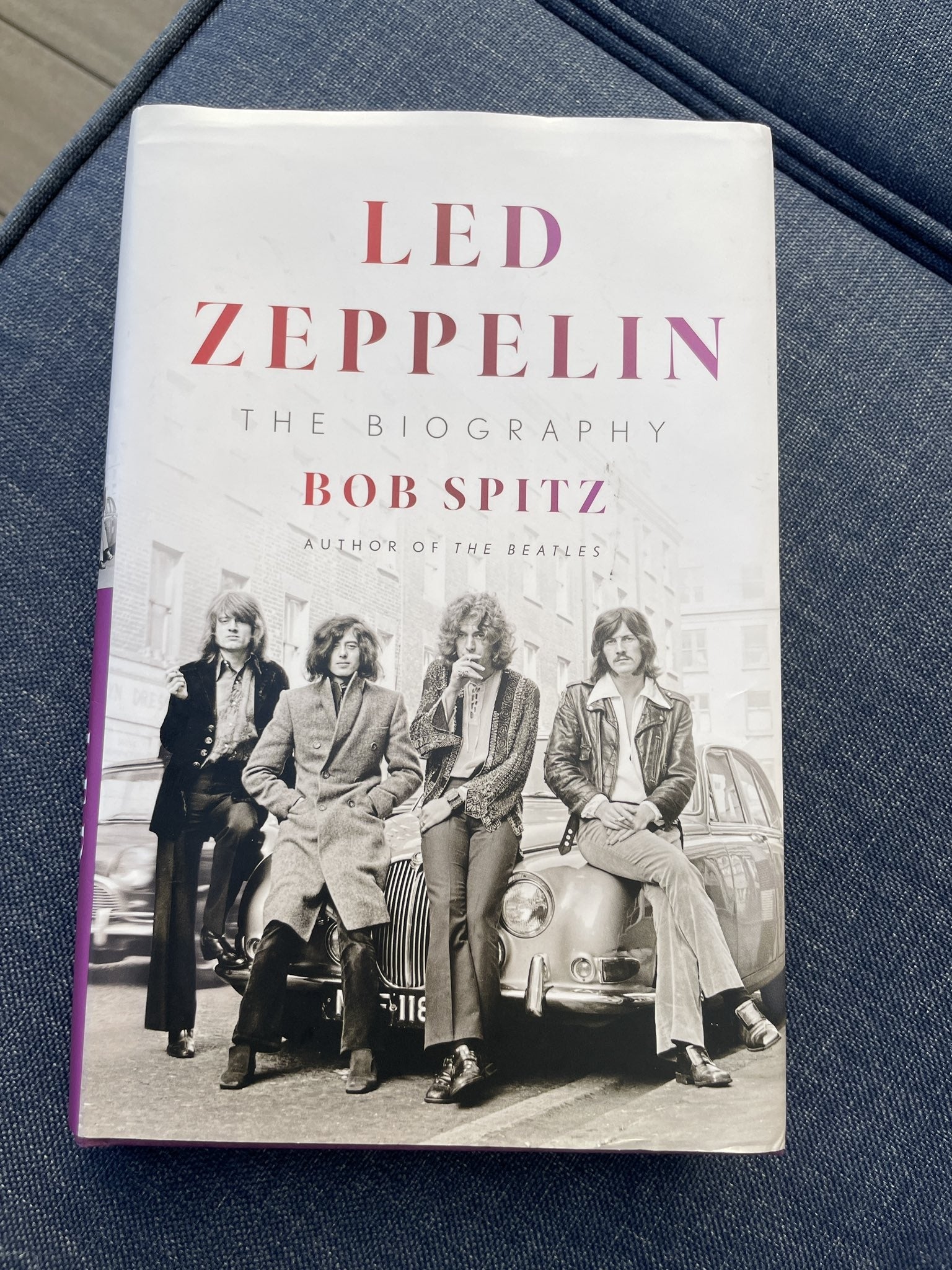 Led Zeppelin - The Biography by Bob Spitz (Book) - La Boîte Musicale - La Boîte Musicale -