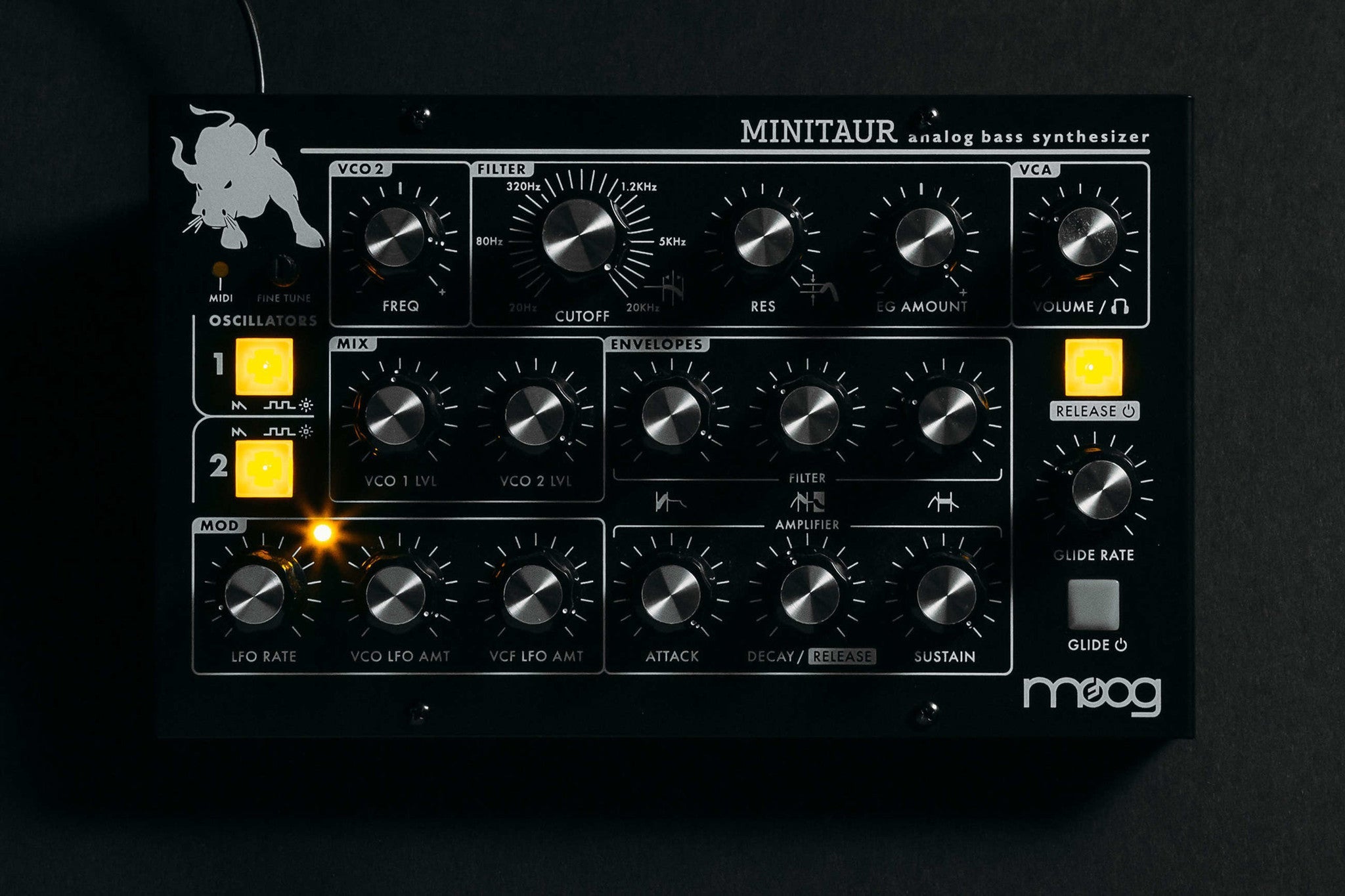 Moog - Minitaur Analog Bass Synthesizer - La Boîte Musicale - Synthesizers - Moog -