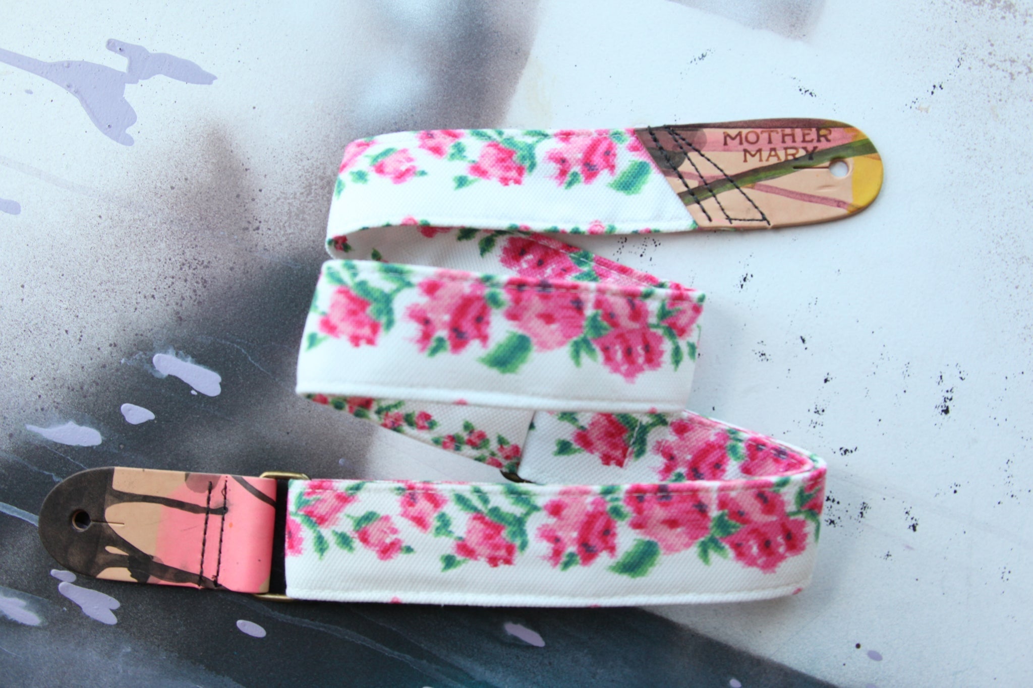 Mother Mary Company - Edith Guitar Strap - La Boîte Musicale - Mother Mary Company -