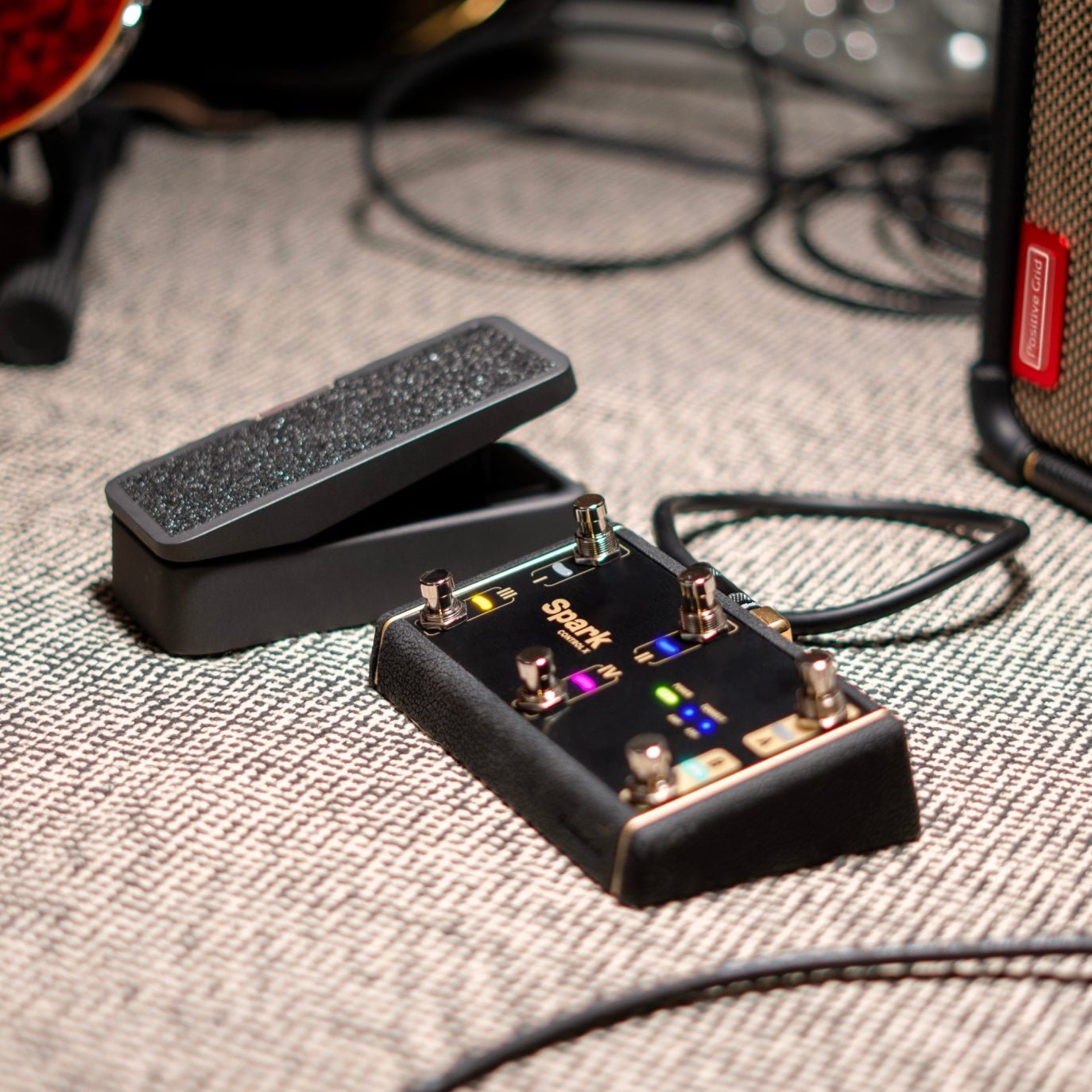 Positive Grid - 6 - Switch Wireless Amplifiers Footswitch - La Boîte Musicale - La Boîte Musicale -