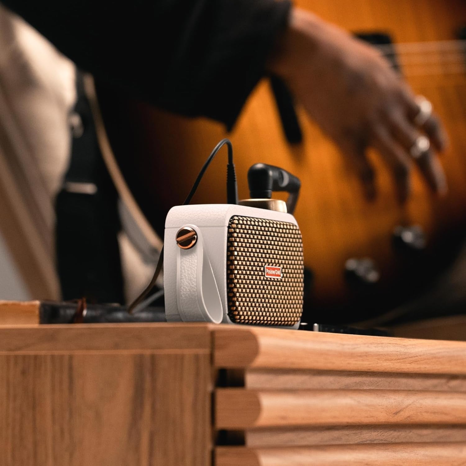 Positive Grid - Spark GO - Pearl - La Boîte Musicale - Electric Guitar Amplifier - Positive Grid -