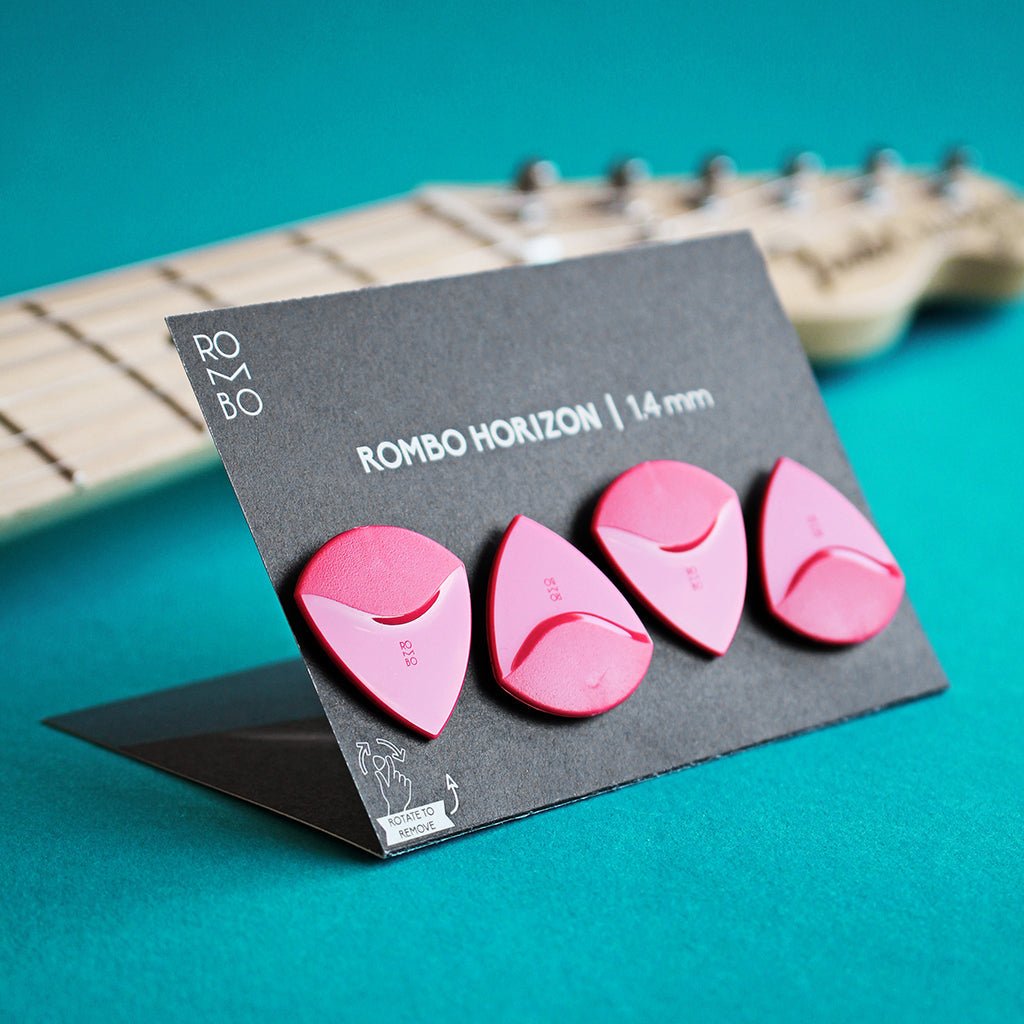 Rombo - The Rombo Horizon Pick Set (4 guitar picks) Strawberry Red - La Boîte Musicale - Rombo Picks -