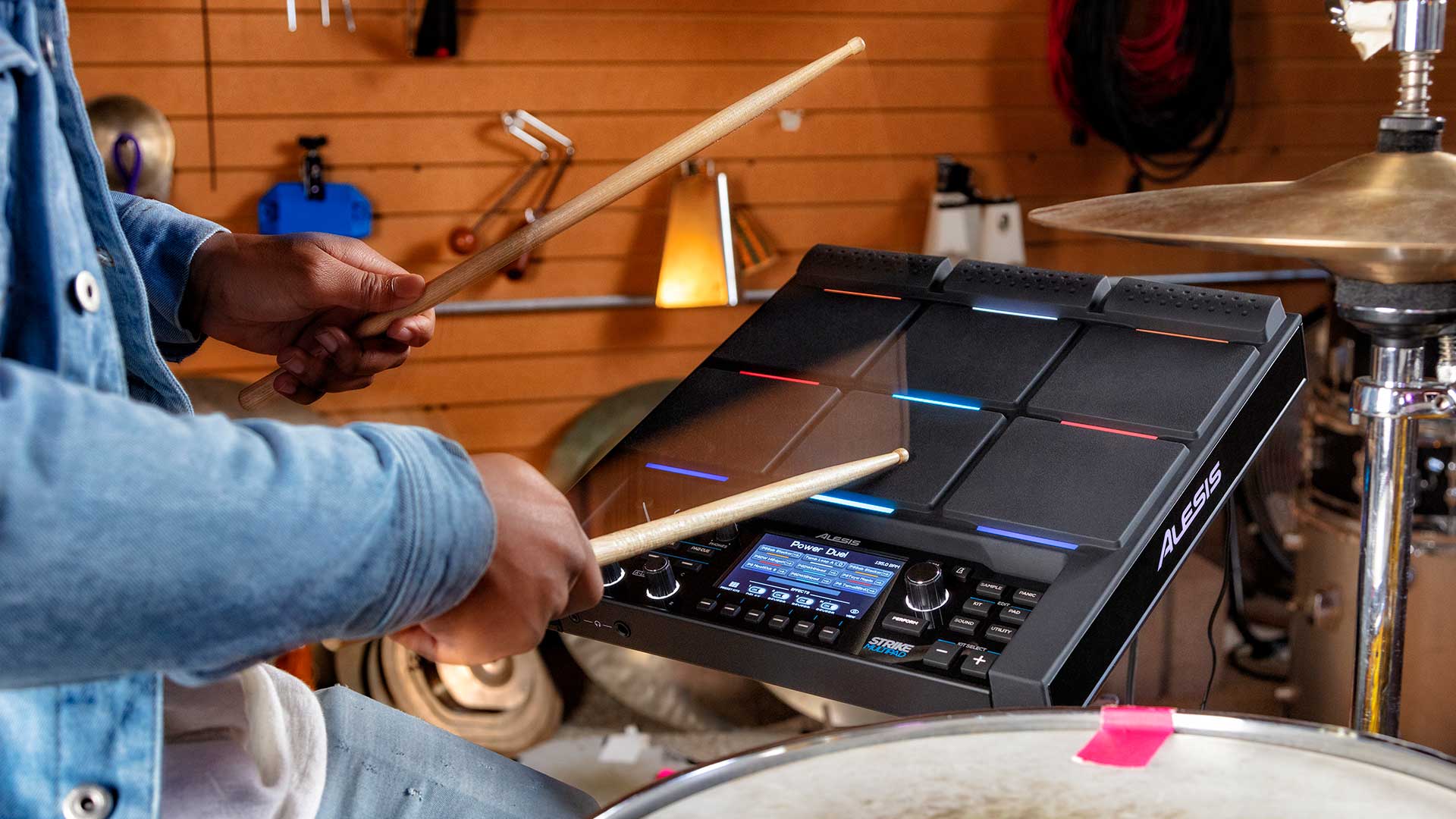 Alesis - Strike MultiPad Professional Percussion MultiPad