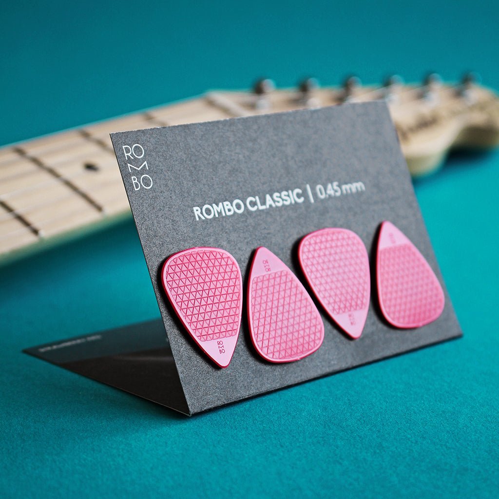 The Rombo Classic Pick Set (4 guitar picks) Strawberry Red - La Boîte Musicale - Rombo Picks -
