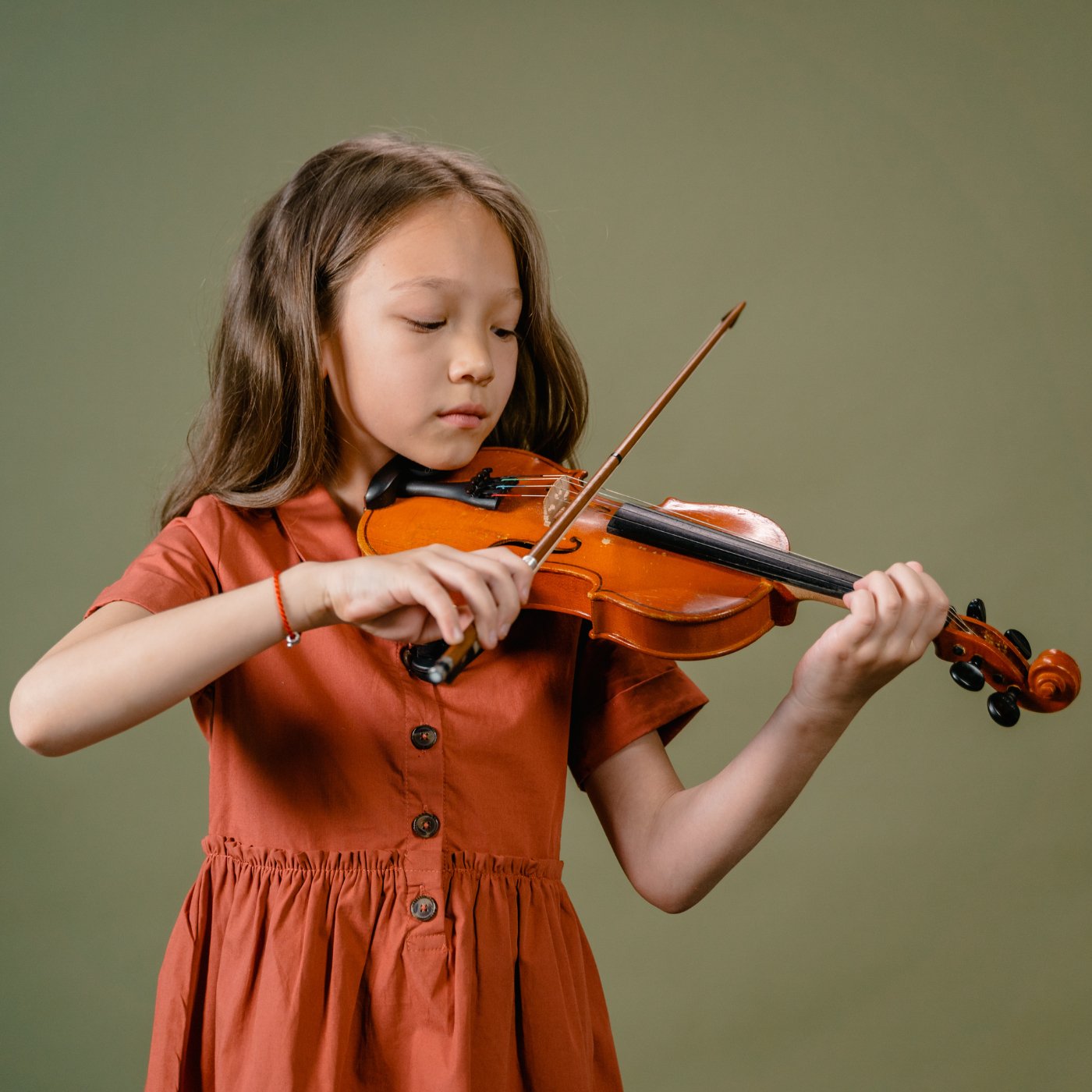 Violin lesson - La Boîte Musicale - Cours de Musique - La Boîte Musicale -