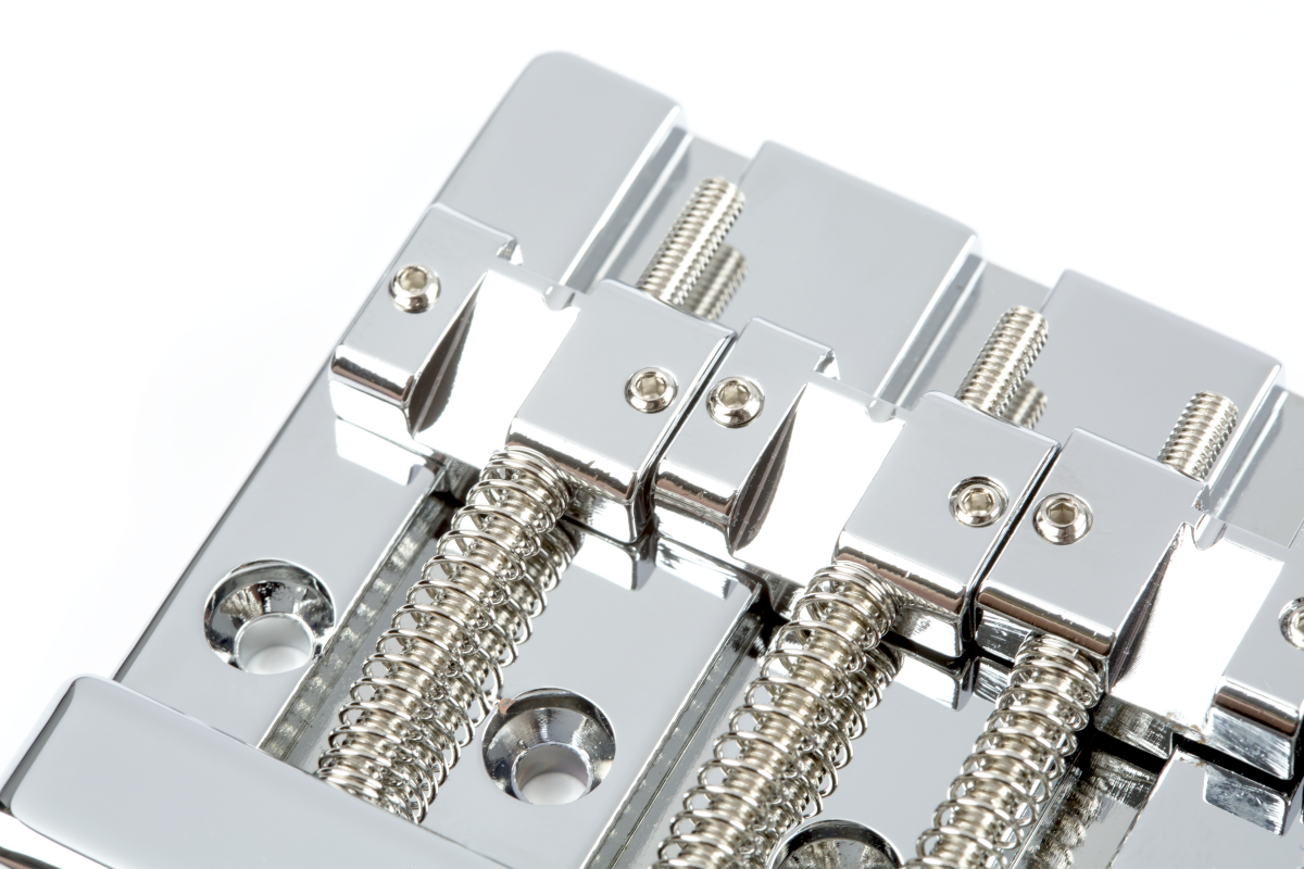 Fender - HiMass™ 4-String Bass Bridge Assembly With Zinc Saddles- Chrome