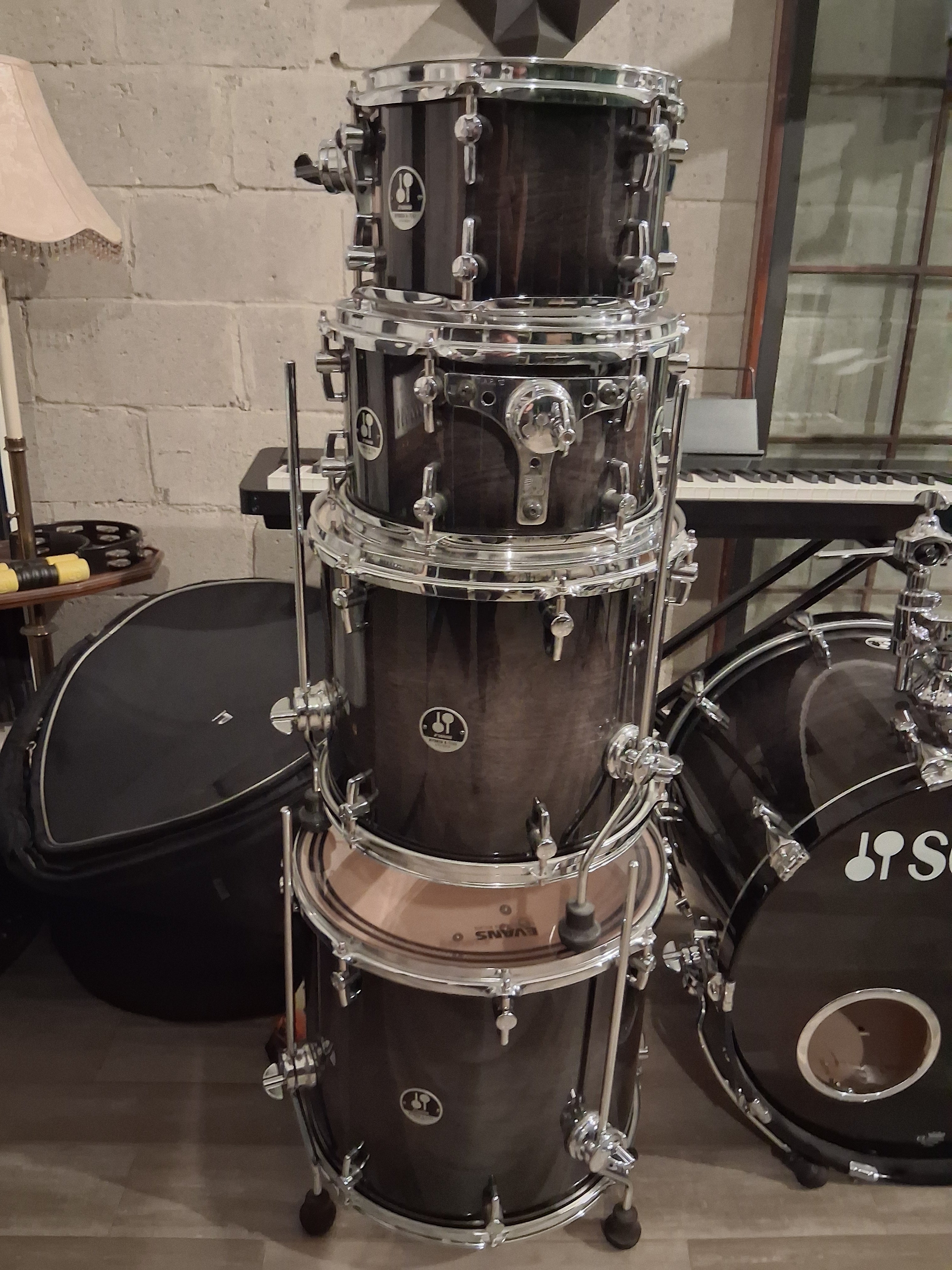 Sonor - Sonor Hybrid-X Drum kit 10-12-14-16-22 -USED-
