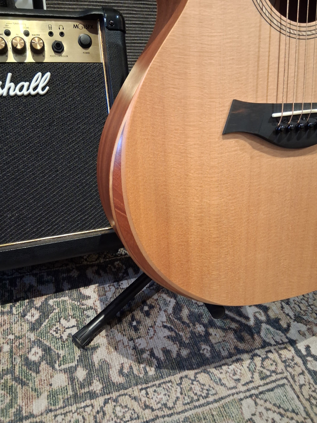 Taylor - Academy 12e V2 with gigbag -USED-