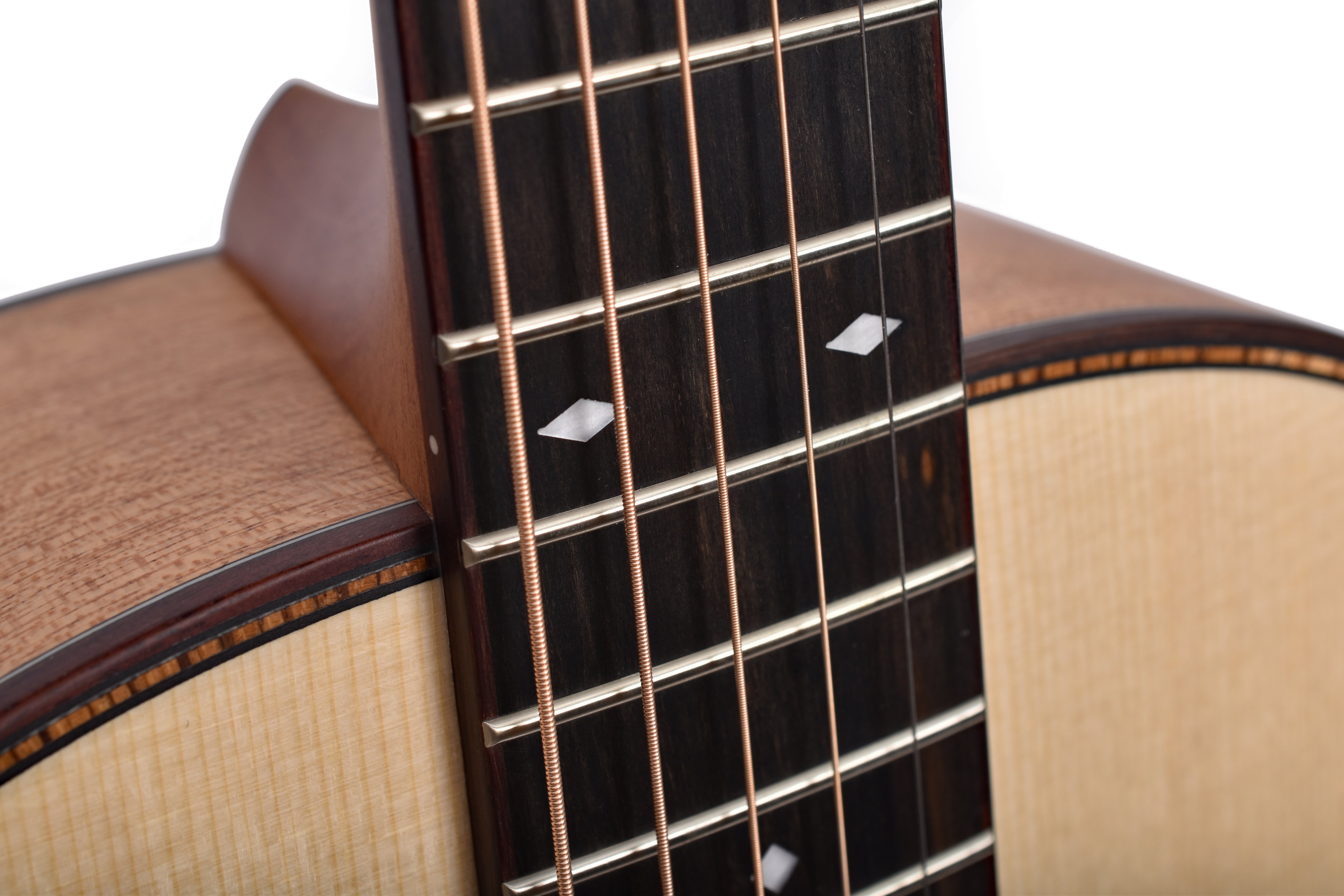 Larrivée OO-24 Series Mahogany