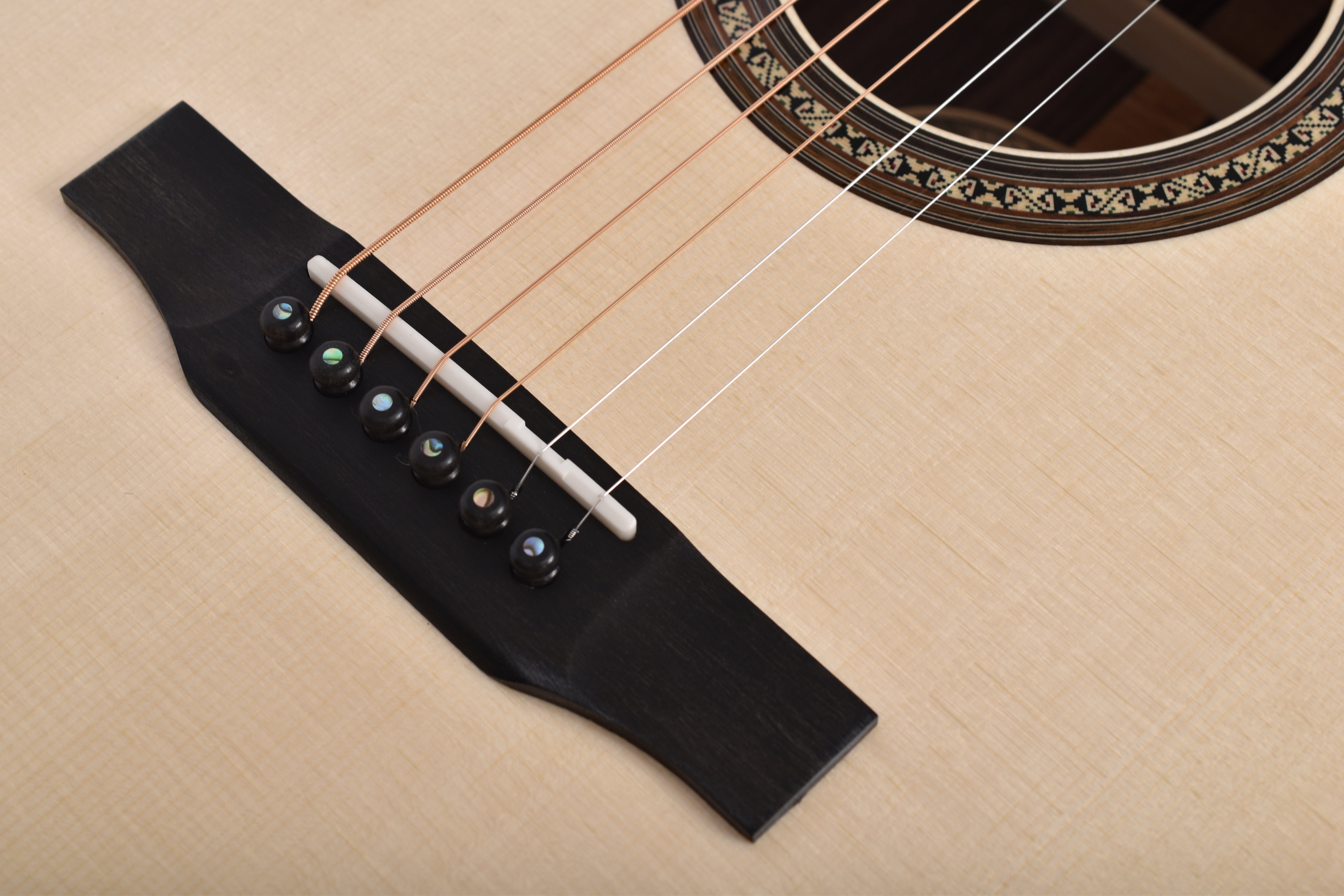 Larrivée L-19E Series Re-issue