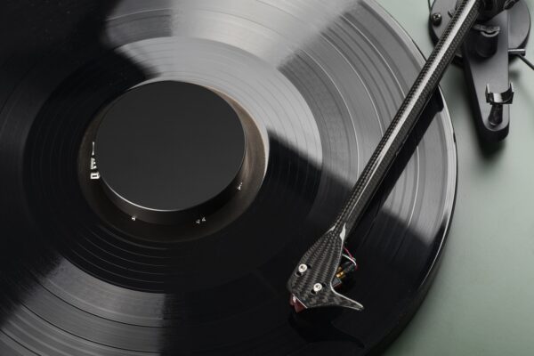 Pro-Ject RECORD PUCK E BLACK (SATIN BLACK PAINTED ALUMINUM) — vue 2