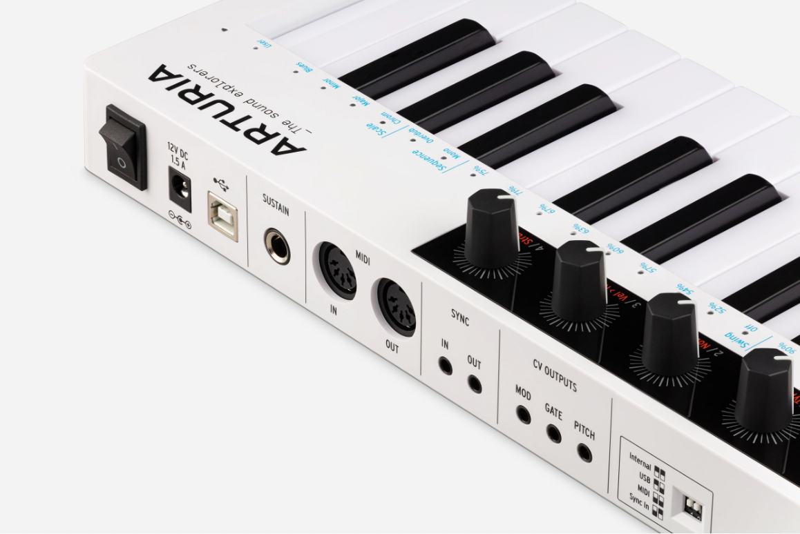 Arturia -  37-Key MIDI Keyboard Controller And Sequencer