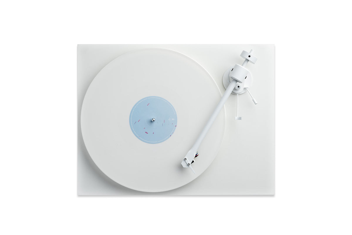 Pro-Ject T1 (2M WHITE) - WHITE LIMITED EDITION — vue 2