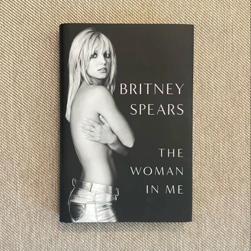 Britney Spears - The Woman In Me, Book