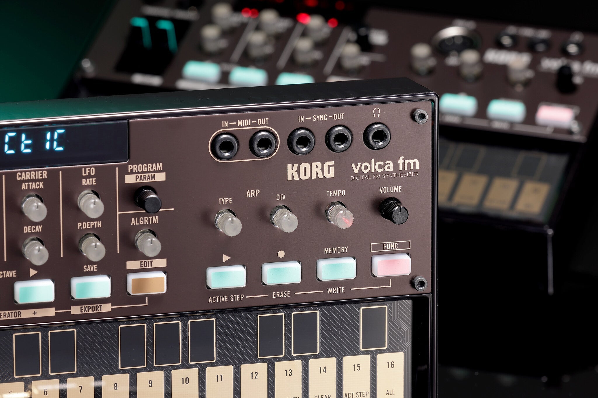 Korg - Volca FM Digital FM Synthesizer - La Boîte Musicale - Synthesizers - Korg - 