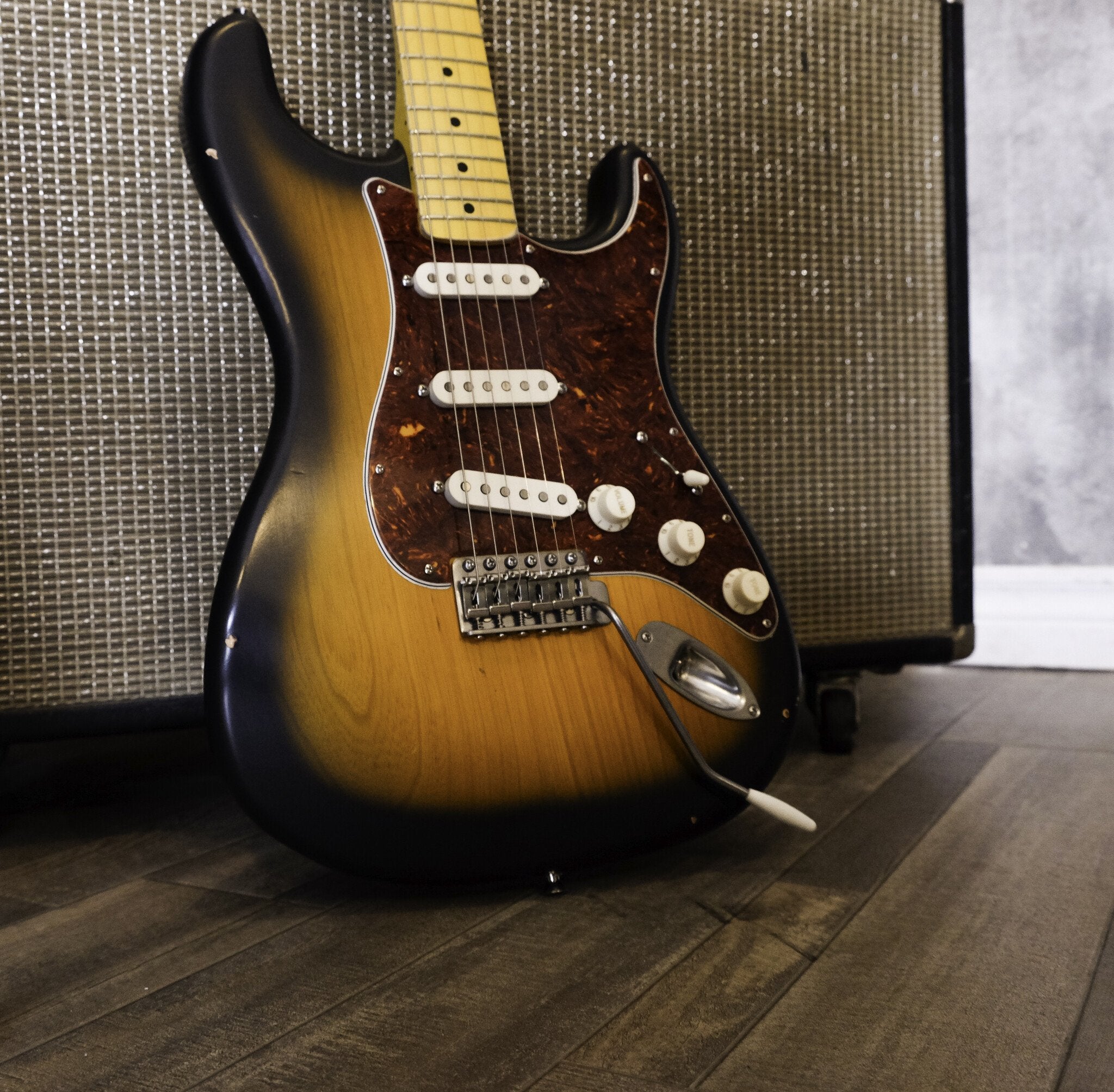 Nash Guitars - S - 57 Guitar / 2 Tone Sunburst - La Boîte Musicale - La Boîte Musicale - 